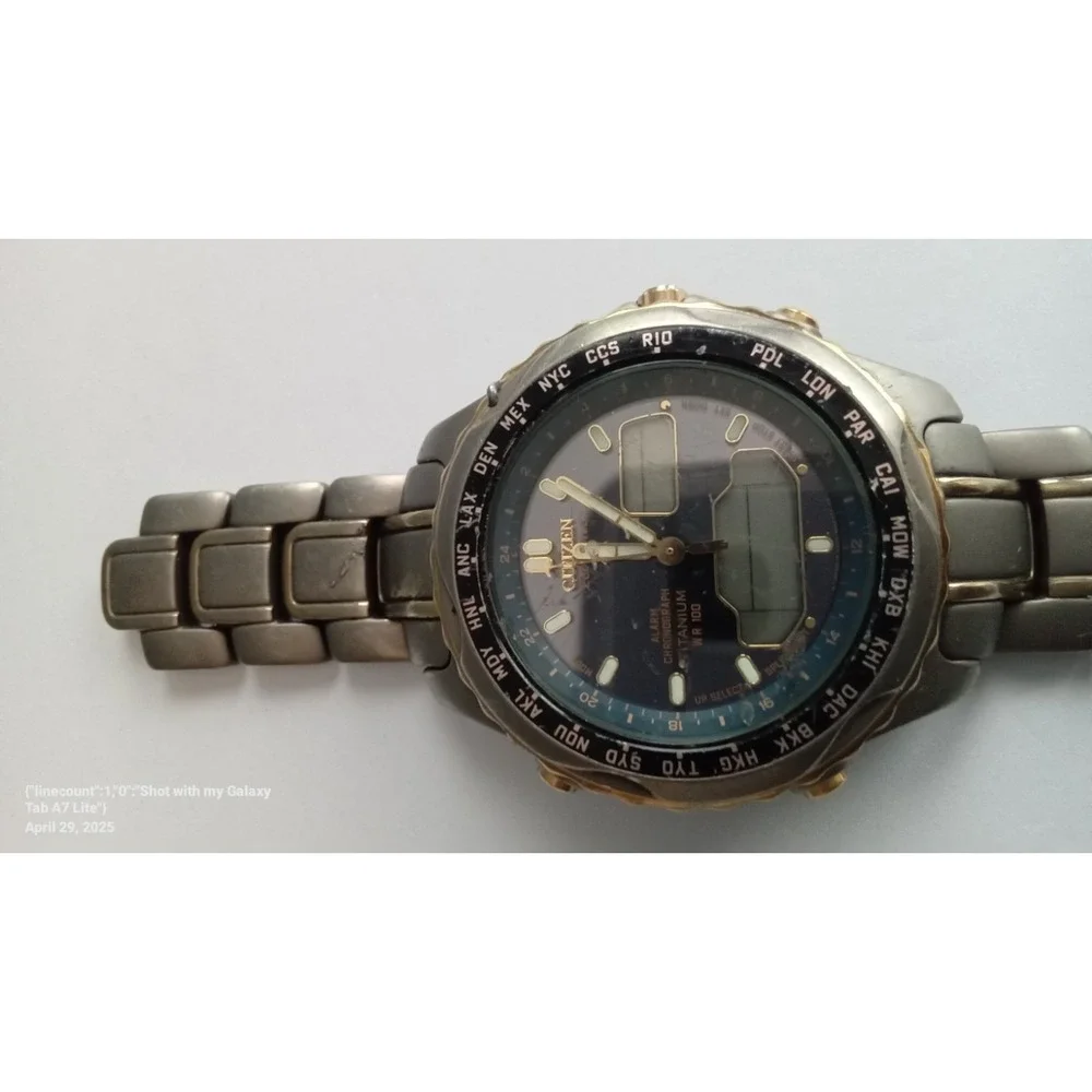 Citizen Alarm Chronograph‎ Titanium WR100 World Time Watch